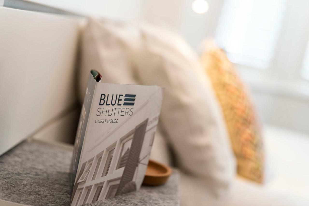 Blueshutters Hotel Пул Екстериор снимка